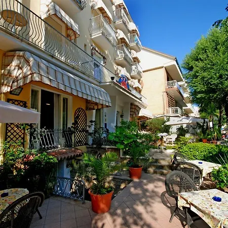 Corallo Garni Hotell